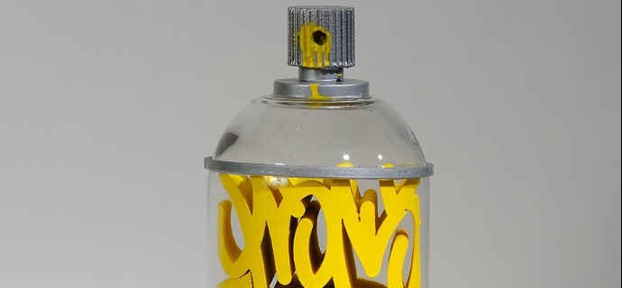 Yellow Spray Can - 58 x 20 cm - Sculpture en verre et en résine